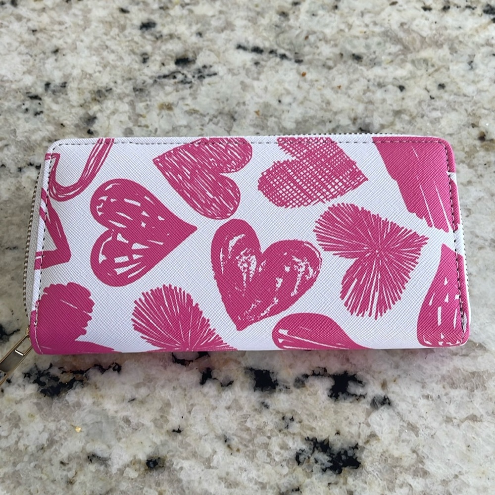 NWOT pink hearts wallet 7.5” x 4”